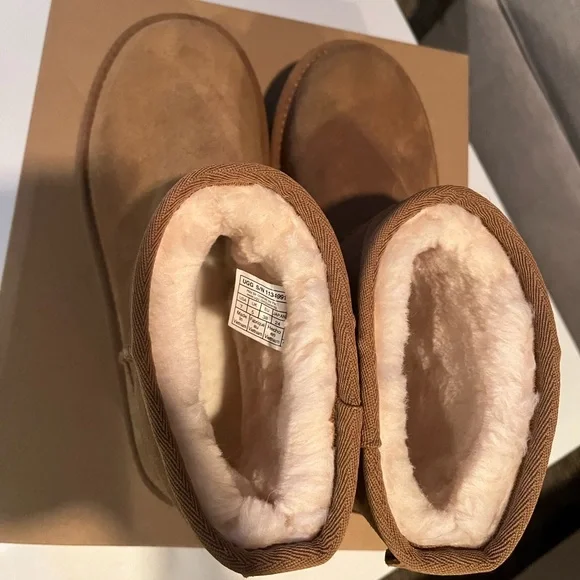 UGG classic mini platform size 7 in chestnut! - Picture 4 of 5